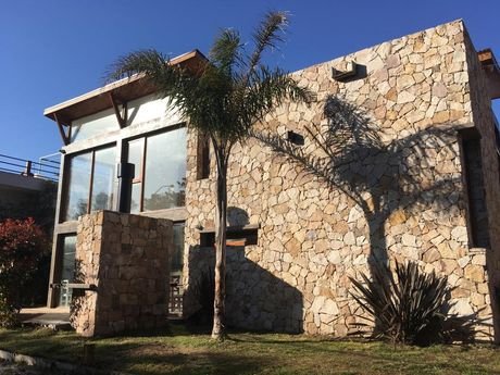 Tila Apart Hotel